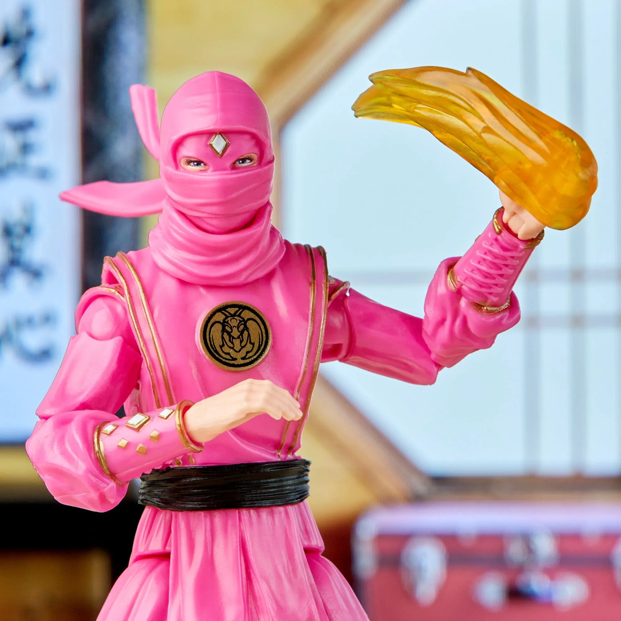 Power Rangers Lightning Collection Mighty Morphin X Cobra Kai Samantha LaRusso Morphed Pink Mantis Ranger